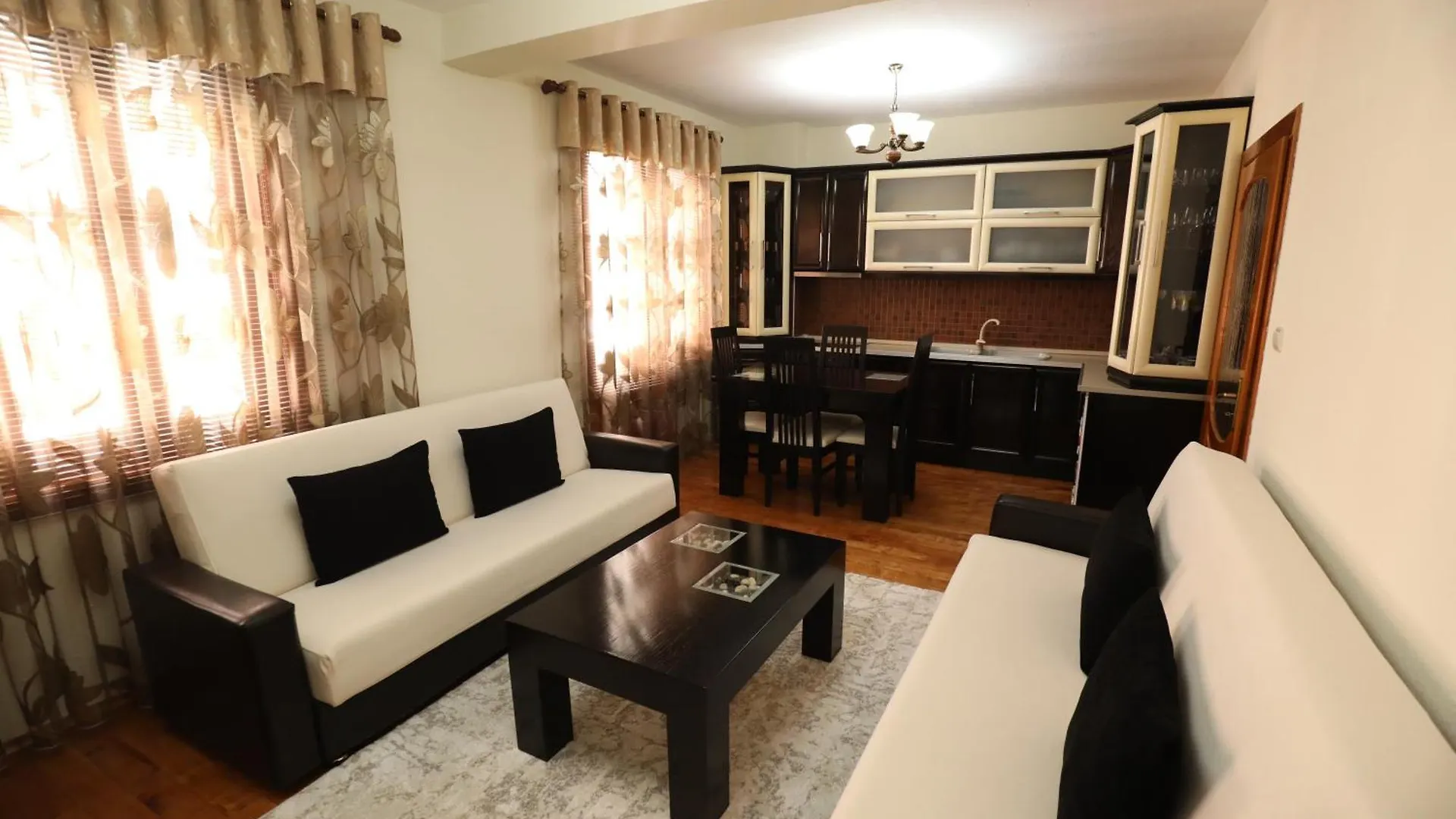 Hoy Bnb Apartment Pogradec